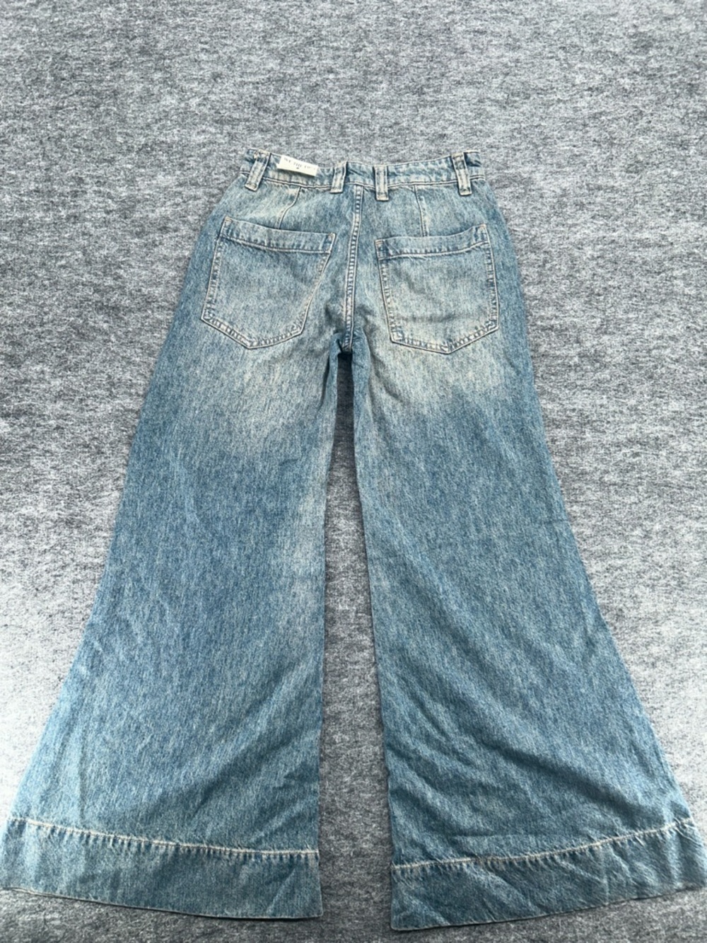 We The Free Women’s Perfect Storm Flare Jeans Light ht Blue Wash Size 24 S New - Picture 8 of 11